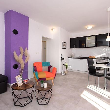 Apartment Marija Кърк Екстериор снимка